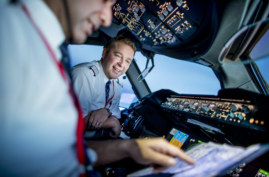Des pilotes norvégiens dans le cockpit